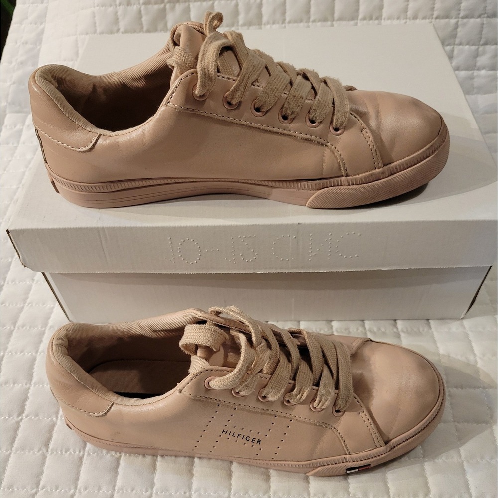 Tommy Hilfiger TWLuster Womens 7M Blush Pale Pink Low Top Lace Up Sneakers Shoes